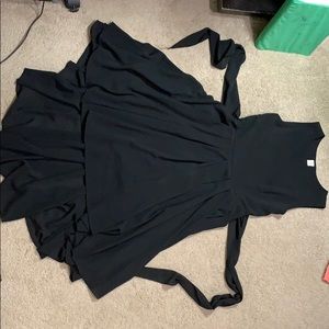 Black long tail dress (medium)